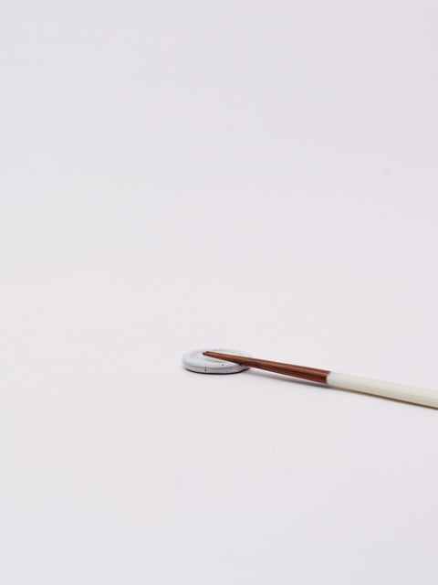 Mino Ware Round Chopstick Rest - White