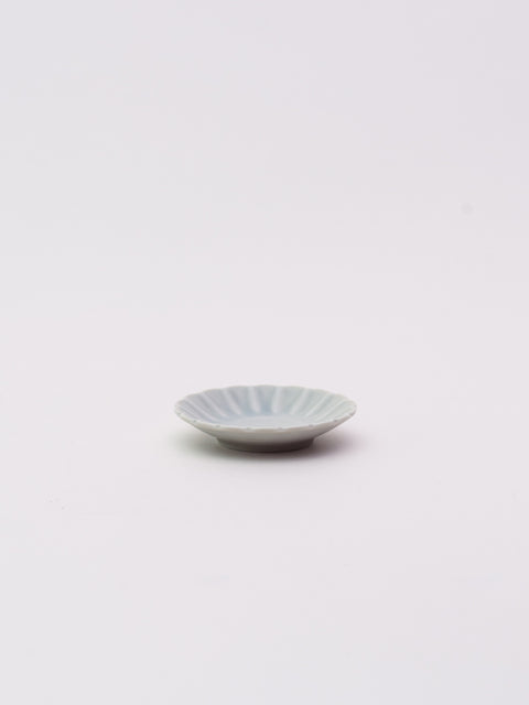 Mino Ware Chrysanthemum Mini Plate - Light Blue