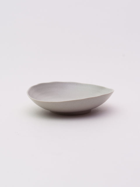 Mino Ware Distorted Round Plate Large - Ivory