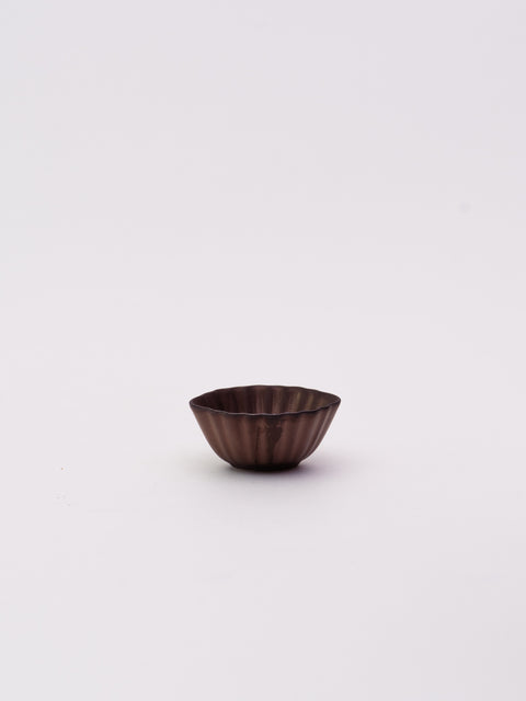 Mino Ware Oval Chrysanthemum Small Bowl Gold & Silver - Gold