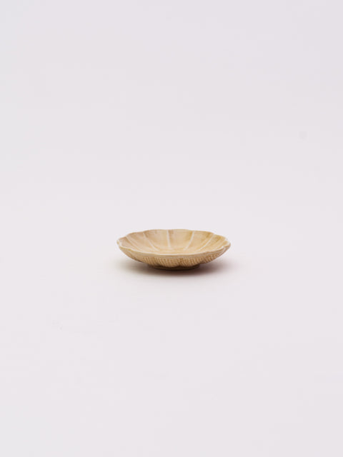 Chrysanthemum Crackle-Glaze Small Plate - Yellow