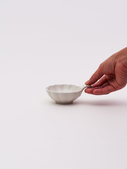 Chrysanthemum Crackle-Glaze Small Bowl - White
