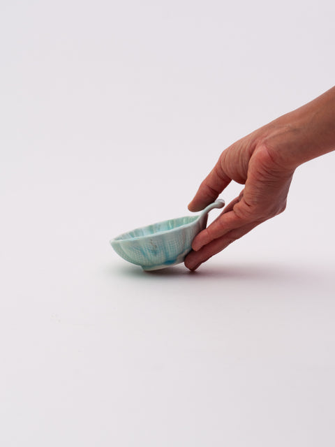 Chrysanthemum Crackle-Glaze Small Bowl - Blue