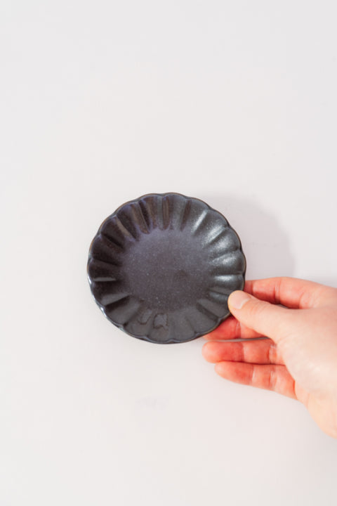 Chrysanthemum Plate Small