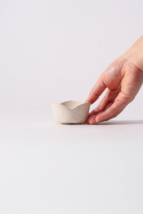 Mino Ware 3 Petal Flower Mini Bowl