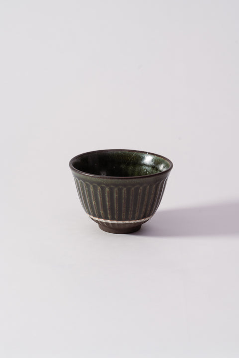 Mino Ware Black Soil Tokusa Rice Bowl