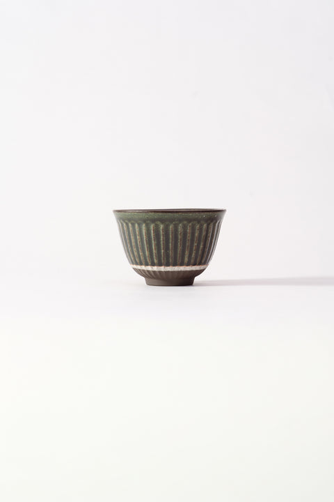 Mino Ware Black Soil Tokusa Rice Bowl