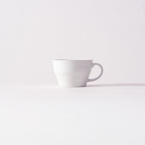 Colored Rim Wide Mug in White, side view